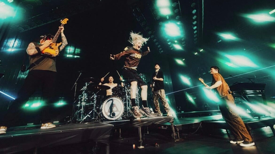 New Music Vol. 221 feat. Morgan Wallen, Rihanna, LINKIN PARK & more!