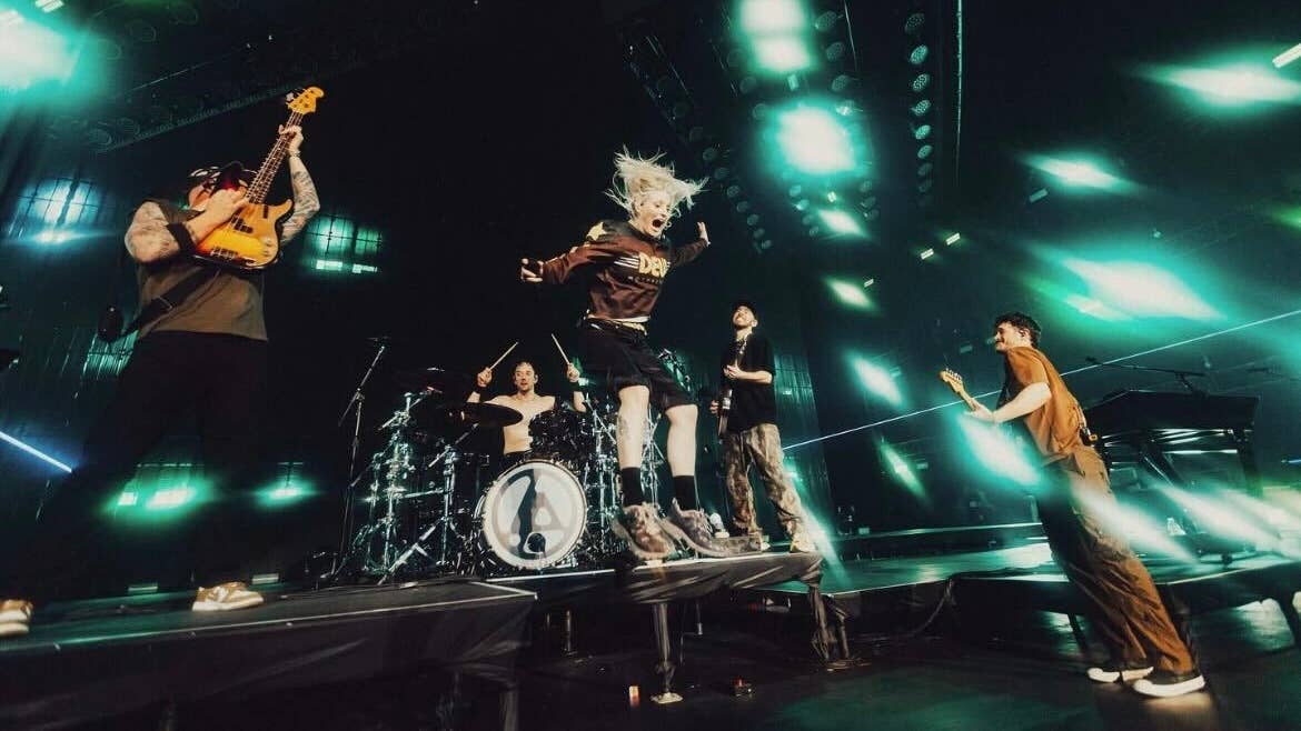 New Music Vol. 221 feat. Morgan Wallen, Rihanna, LINKIN PARK & more!