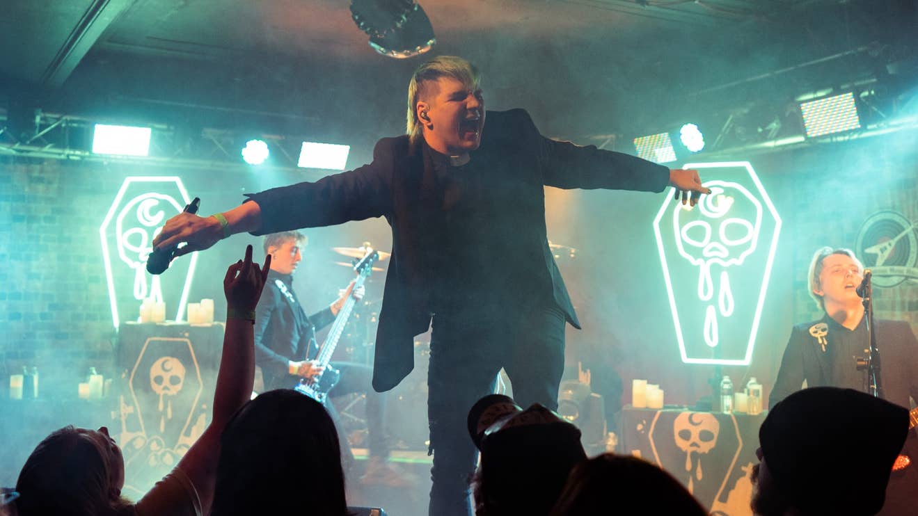 New Music Vol. 225 feat. Chris Brown, Twenty One Pilots, Tyler Childers & more!